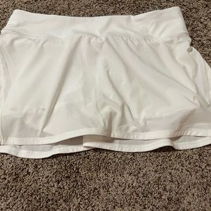 Lululemon play off the pleats skirt